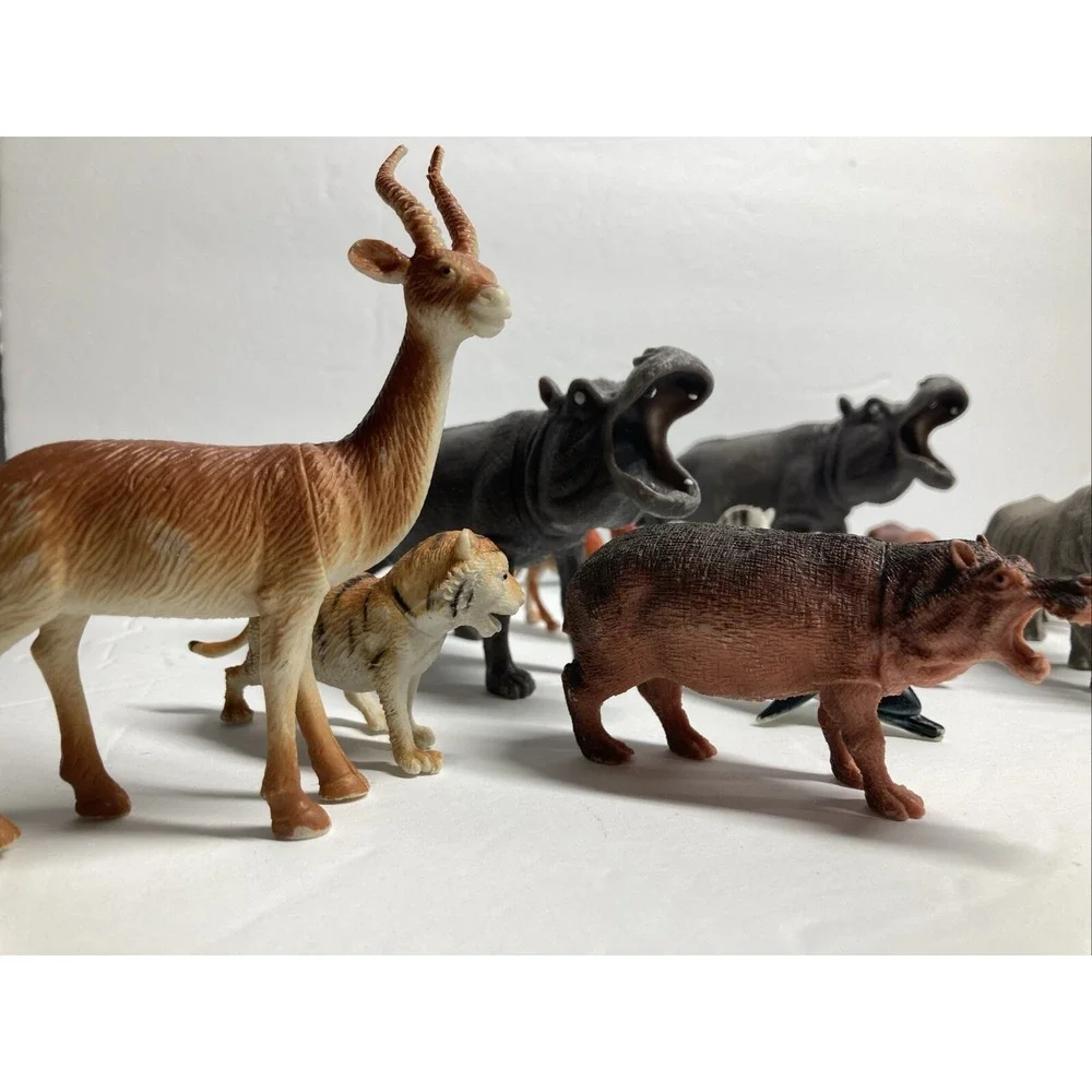 Lot of 14 Hard Plastic Wild/Zoo Animal‎ Toys Collectibles